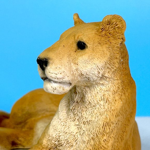 Vintage 1988‎ Castagna Italy Lion Lioness 6.25"x3" Beautifully Detailed Figurine - Picture 3 of 8